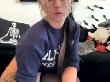 webcam girl charlybarbie live cam image #10233586