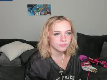 webcam girl kennedykkay live cam image #11590845