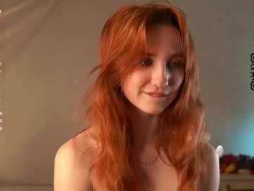 webcam girl lynnalltop live cam image #12623018