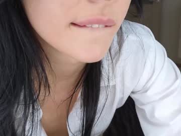 webcam girl yononeey live cam image #10146529