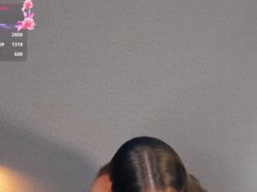 webcam girl mia_sea_ live cam image #11094493