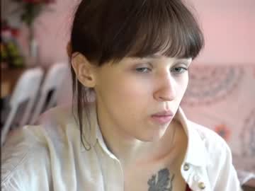 webcam girl diruriru live cam image #8989453