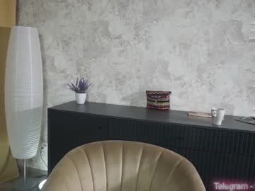 webcam couple emiliacourtney live cam image #7632124