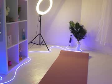 webcam girl molly__meow live cam image #10052035