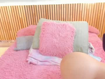 webcam girl little_effy18 live cam image #7069362