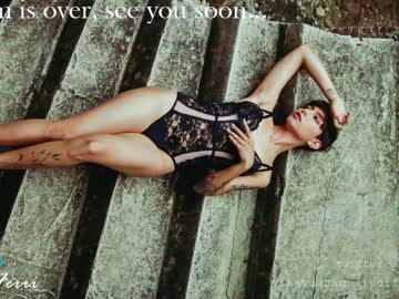 webcam girl lucia_ferri live cam image #2620346