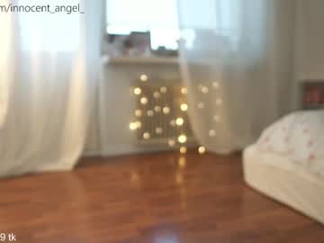 webcam girl pureangeldolores live cam image #4611470