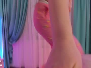 webcam girl sweety_rinushka_ live cam image #5017111