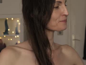 webcam girl yulladao live cam image #10139243
