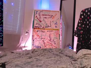 webcam girl petitebrat live cam image #6924087