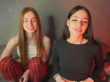 webcam girl wet_peachs live cam image #1324159