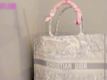 webcam girl butterybubblebutt live cam image #5695888