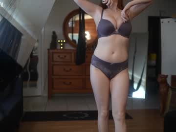 webcam girl tinatopp live cam image #4634386