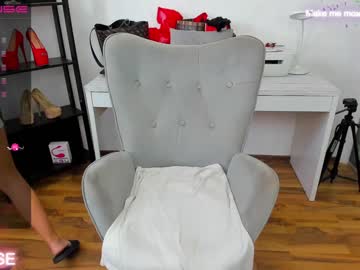 webcam girl dariaa_doll live cam image #6195663