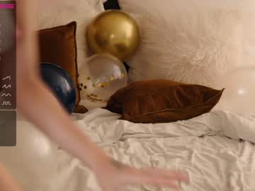 webcam girl wearehottest live cam image #3188325