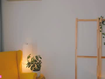 webcam girl jenny_ames live cam image #10229705