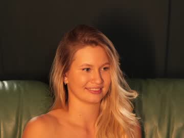webcam girl stella_and_stephan live cam image #3617754