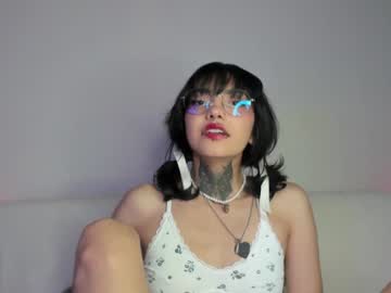 webcam girl breeding_material live cam image #9719369