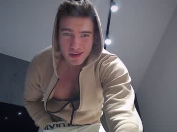 webcam man megamaxxxl live cam image #8518384