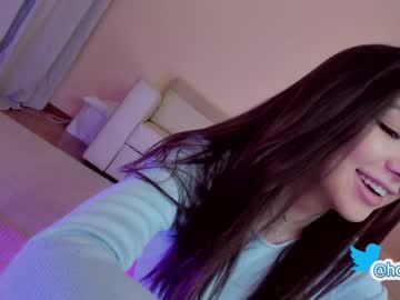 webcam girl hollyextra live cam image #4090833