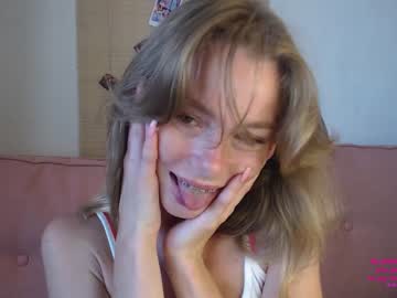 webcam girl elli_harmon live cam image #6709112