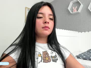 webcam girl pavlovacoluccii_ live cam image #1513426