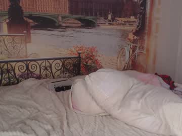 webcam girl hi_teika live cam image #1950085