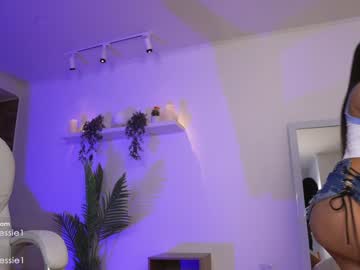 webcam girl ashley_jones9 live cam image #9106830