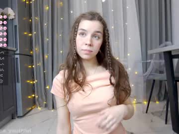 webcam girl monika_youthfull live cam image #8618370