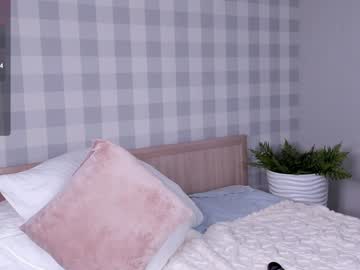 webcam girl flirtykitty_ live cam image #11500191