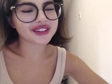 webcam girl playnofuckinggames live cam image #3860390