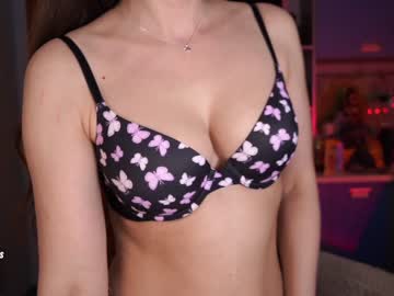 webcam girl sweety_rinushka_ live cam image #2300361