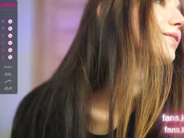webcam girl angels_kiss live cam image #4117422