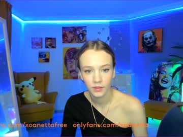webcam girl xoanetta live cam image #1818075