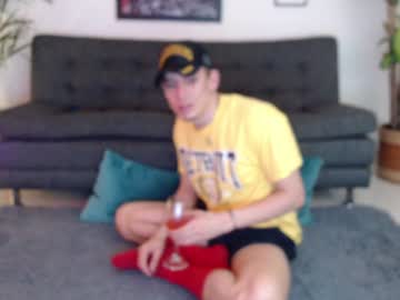 webcam man fratguysonline live cam image #494715