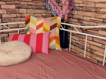 webcam girl eugenetomas live cam image #132088