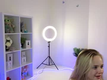 webcam girl molly__meow live cam image #10621190