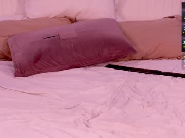 webcam girl aj_peachtree live cam image #12784667