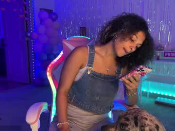 webcam girl princess_cece live cam image #11216391