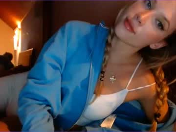 webcam girl bitter_moon live cam image #3860966