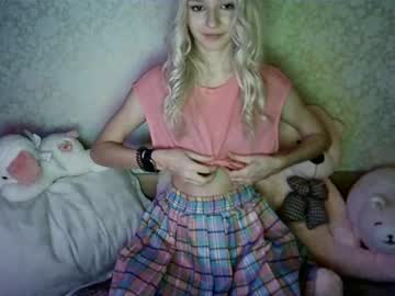 webcam girl kelly_mitch live cam image #4174987
