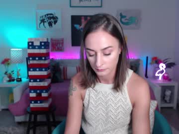 webcam girl holihurricane live cam image #5810068
