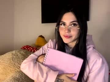 webcam girl lilycruzvip live cam image #9916386