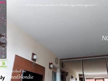 webcam girl bestblondiiecb live cam image #3234807