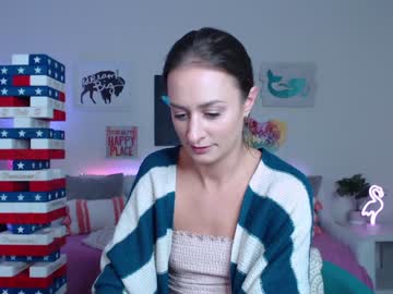 webcam girl holihurricane live cam image #3300663