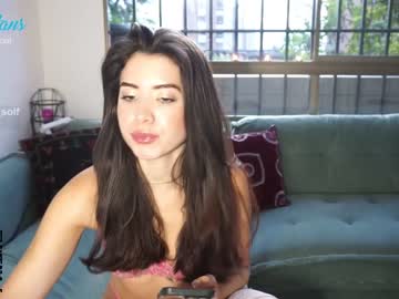 webcam girl soifiee live cam image #2895369