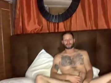webcam man disguisethelimit live cam image #472865