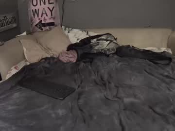 webcam couple shallwepleasex3 live cam image #1357877