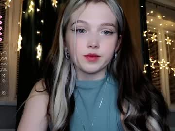webcam girl small_blondee live cam image #7987163