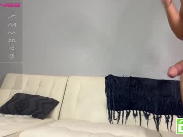 webcam couple jinxy_moans live cam image #6379859
